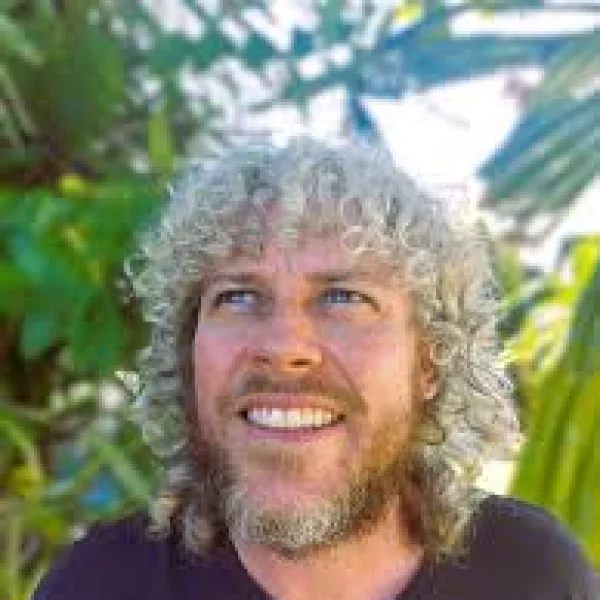 CURLY MOJO